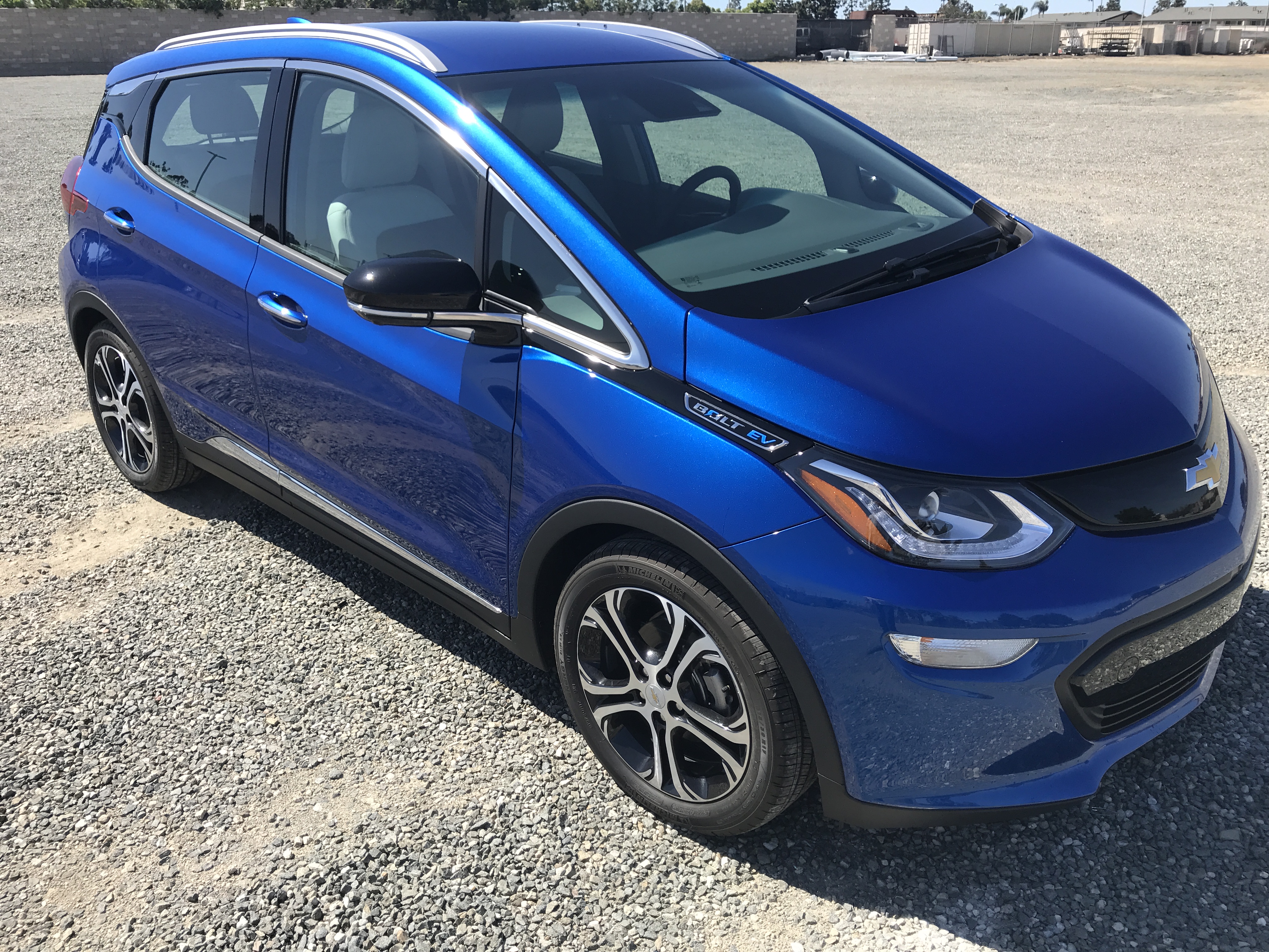 prepare to be overwhelmed by the 2018 chevy bolt premier part 2 2